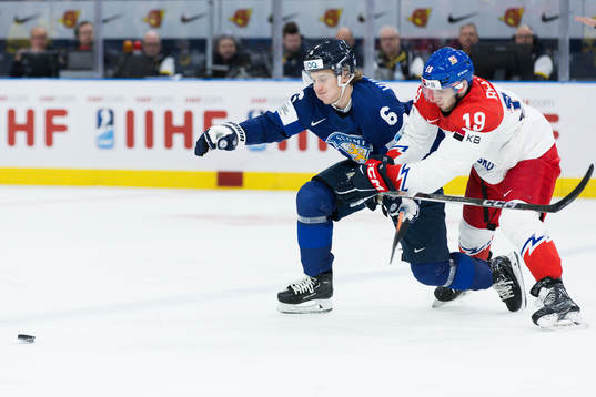 Kasper Kulonummi of Finland and Ondrej Becher of Czech