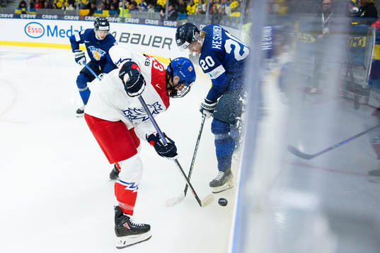 Tomas Galvas of Czech Republic and Oiva Keskinen of Finland