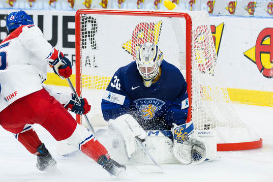 Jiri Kulich of Czech Republic against Goaltender Niklas