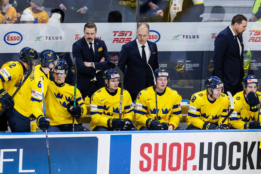 Head coach Magnus Hävelid with assistant coaches Pierre