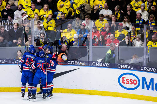 Players of USA celebrate with Rutger McGroarty