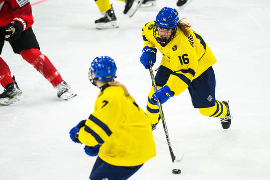 Emilia Bergeby Hallbeck of Sweden