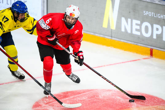 Moa Johannesson of Sweden and Ivana Wey of Switzerland