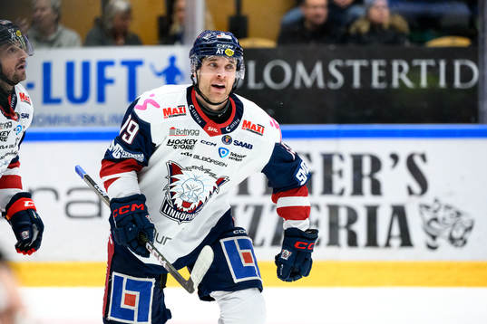 Linköpings Patrick Russell jublar