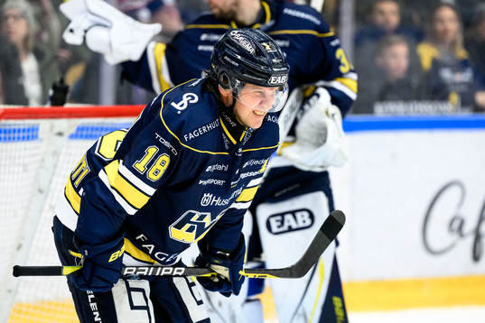 HV71s Kalle Maalahti deppar