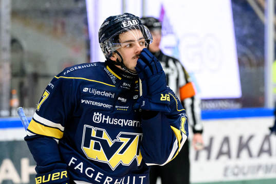 HV71s Isac Brännström deppar