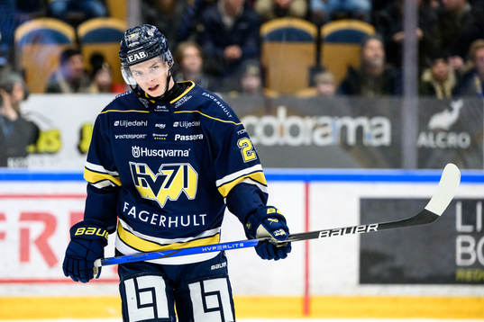 HV71s Oscar Fisker Molgaard deppar