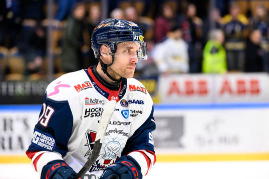 Linköpings Patrick Russell deppar