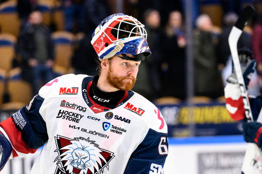 Linköpings målvakt Marcus Högberg deppar