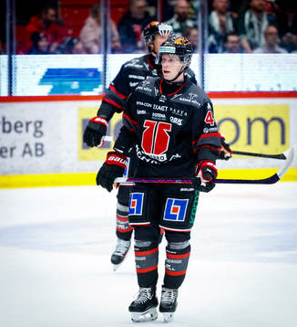 Örebros Elias Ekström deppar vid 2-1