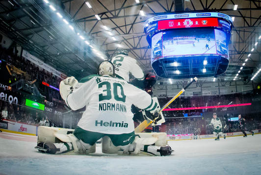Färjestads målvakt Tobias Normann