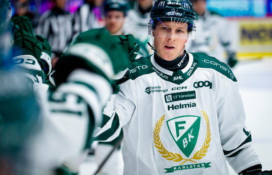 Färjestads Patrik Lundh jublar