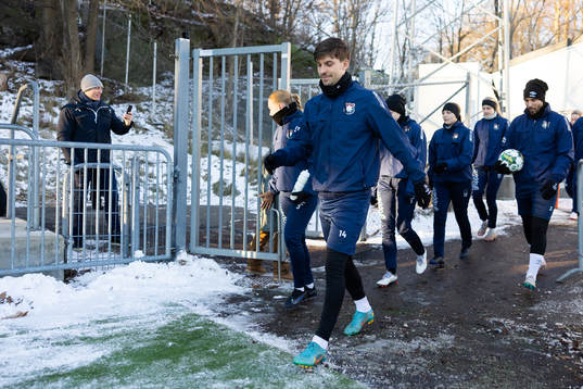 Örgrytes Daniel Paulson innan en träning med Örgryte