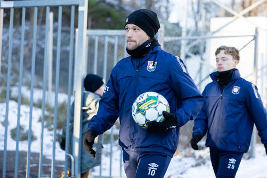 Örgrytes Nicklas Bärkroth innan en träning med Örgryte
