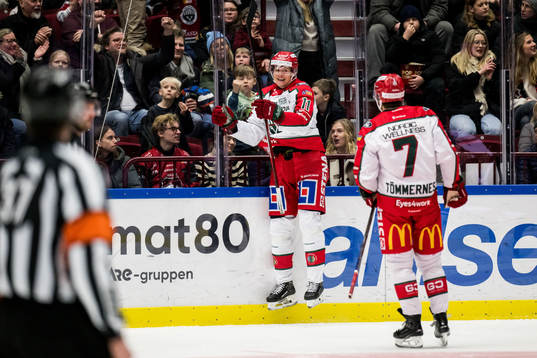 Frölundas Erik Borg jublar