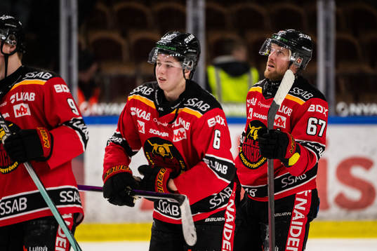 Luleås Isac Hedqvist och Linus Omark deppar