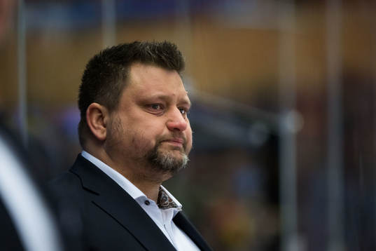 MoDos tränare Mattias Karlin
