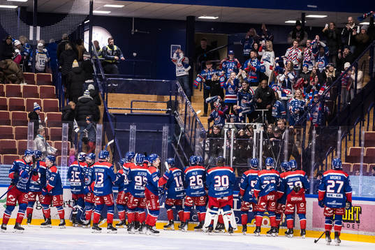 Oskarshamns spelarna jublar