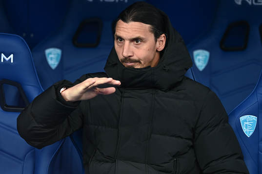 Bläddra bland fler bilder av Football, Serie A, Empoli - Milan