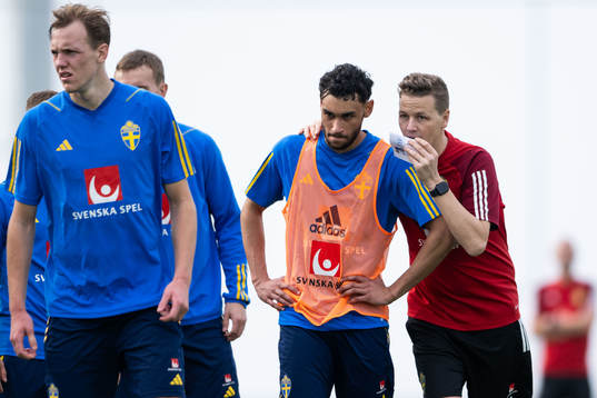 Joakim Persson and goalkeeper coach Maths Elfvendal of the