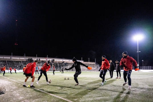 Gemensam fotbollsträning med Helsingborgs herr och damlag