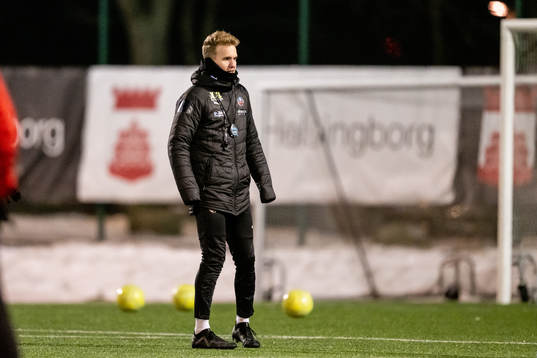 Assisterande tränare Elias Åkeborg