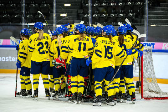Players of Sweden celebrate