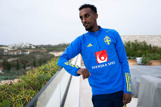 Taha Ali of the Swedish men's football national team pose