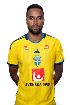 Isaac Kiese Thelin of the Swedish men's football national