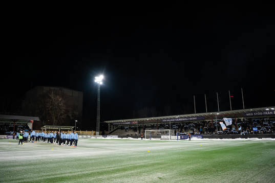 Spelarna gör entré