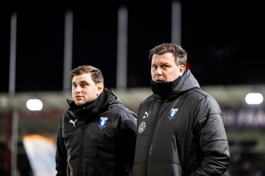 Assisterande tränare Jeff Petersson och tränare Kim