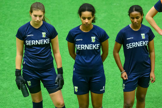 Målvakt Lisa Davidsson, Josan Semere Melake och Saron Berhe
