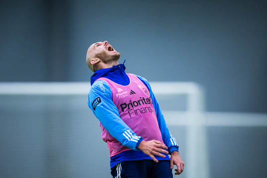 Djurgårdens Magnus Eriksson reagerar