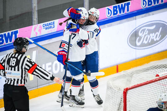 Kassidy Carmichael of USA celebrates
