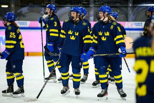 Rebecka Hollström and Linnea Natt och Dag of Sweden looks