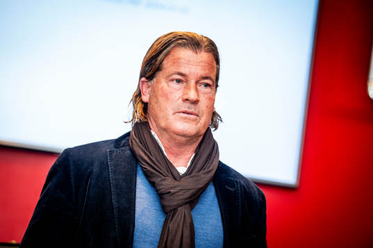 Fotbollschef, Roger Palmgren
