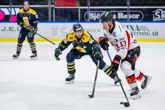 Nybros Maxim Golod och Södertäljes Sebastian Dyk