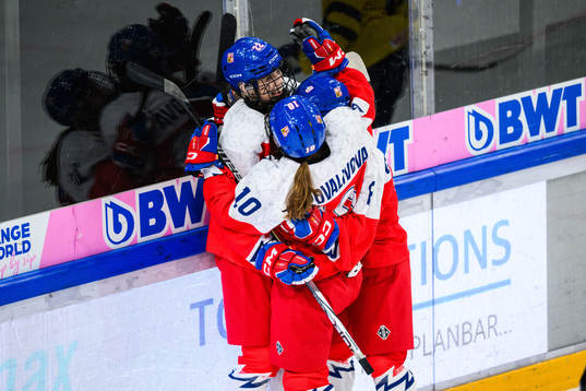 Tereza Plosova of Czechia celebrates
