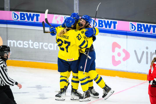 Ella Hellman of Sweden celebrates