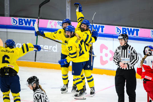 Ella Hellman of Sweden celebrates