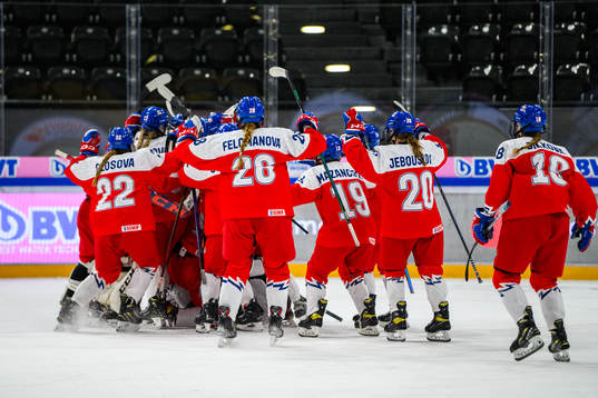 Players of Czechia celebrate