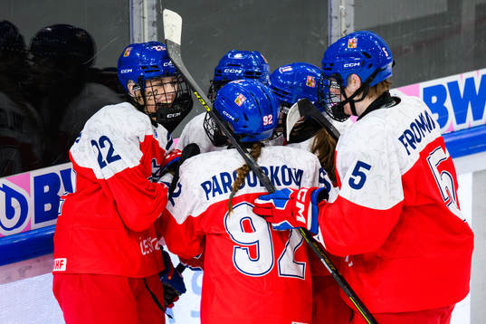 Tereza Plosova of Czechia celebrates