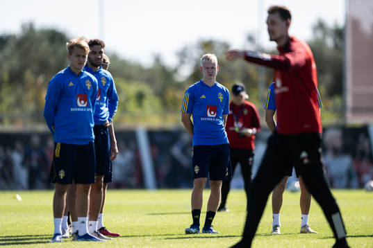 Otto Rosengren and Interim coach Daniel Bäckström of the