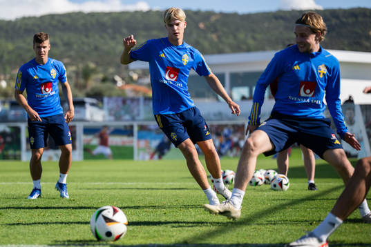 Lucas Bergvall of the Swedish men's football national team