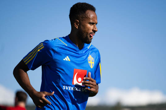 Isaac Kiese Thelin of the Swedish men's football national