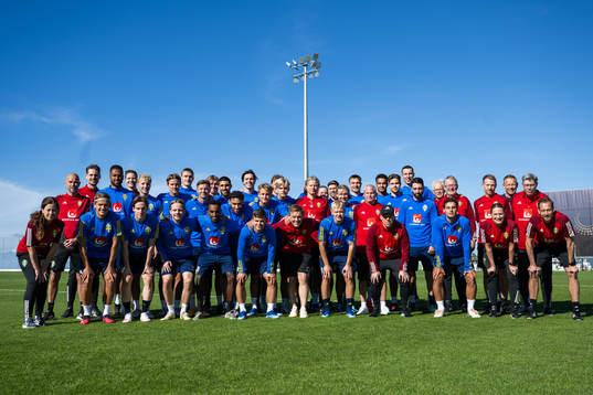 Kit manager Björn Eriksson, Interim coach Daniel