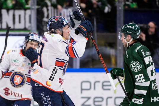 Växjös Marcus Sylvegård jublar