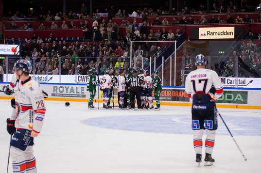 Efter period tvåa blir det gruff ishockeymatchen i SHL