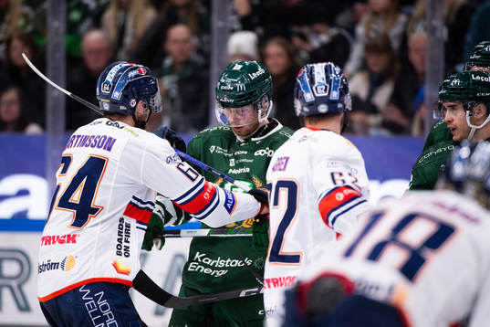 Växjös Eric Martinsson och Färjestads Marcus Westfält
