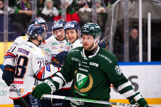 Växjös Martin Lundberg jublar